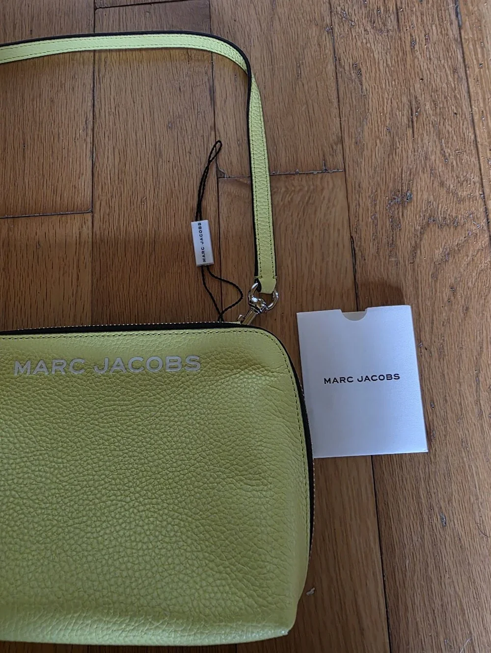 NWOT Marc Jacobs Grind Leather Crossbody Pouch In Lemoncello